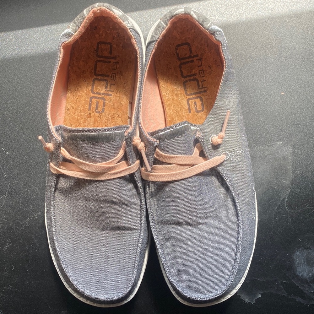 Brand new size 11 women's hey dudes